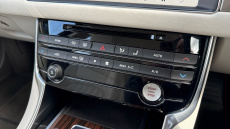 Jaguar XF 2.0i [300] Portfolio 5dr Auto AWD Petrol Estate